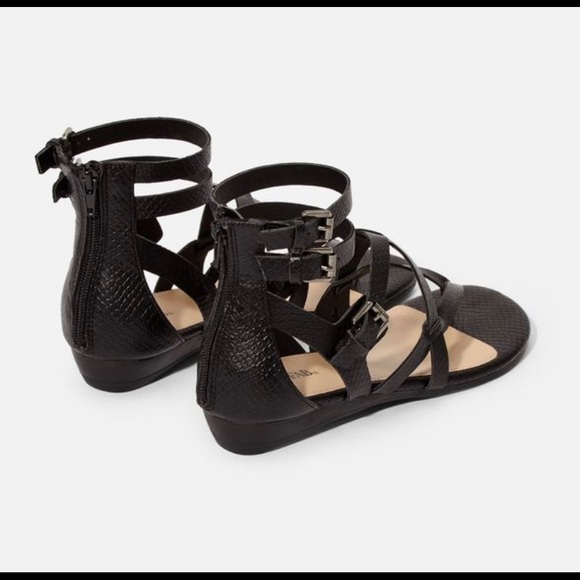 Flat Sandals for Women JustFab - Picture 3 of 5
